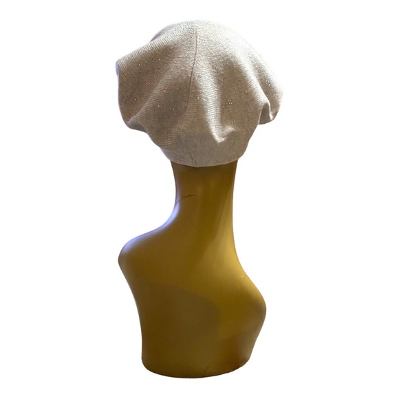 Woman’s Wool Light Grey Rhinestone Beret Hat - Picture 3 of 6